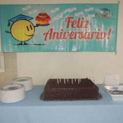 Hoje foi dia de festa aqui na Academia da Criança, comemoramos o aniversário das crianças de janeiro e fevereiro!